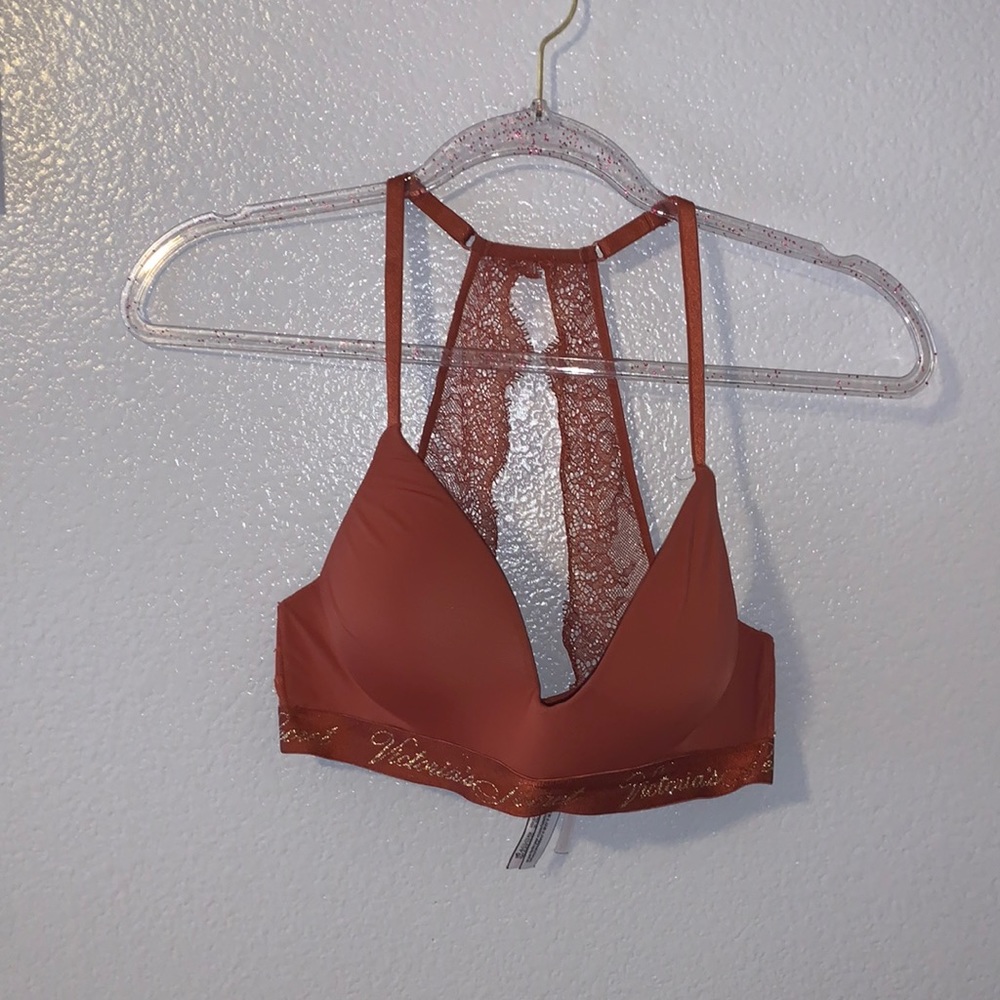 Victoria’s Secret rust color 32C lightly lined wireless t-shirt bra